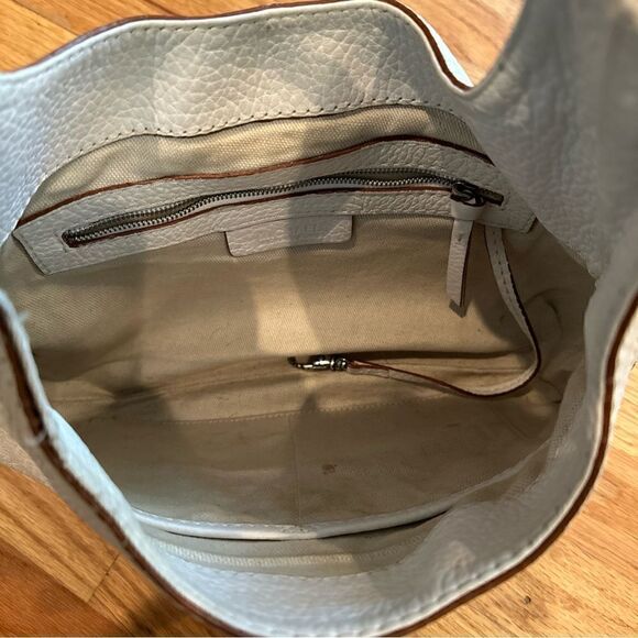 Michael kors pebble leather cream color shoulder bag - Picture 3 of 8